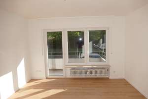 Sofort bezugsfrei: Renovierte 3-Zimmer-Wohnung mit Balkon, Keller und Stellplatz – Oberfeldstr. 1, 76149 Neureut, Karlsruhe – Vorschaubild 3