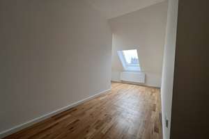 Zweitbezug: PENTHOUSE - 2 Etagen mit ca. 138 m² - 4-Zi, TERRASSE, 2 Bäder, TG, LUXUS per SOFORT – Die vollständige Adresse der Immobilie erhältst du vom Anbieter., 13088 Weißensee, Berlin – Vorschaubild 17
