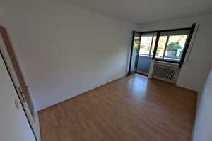 2-in-1: Vielseitiges 8-Raum-Reihenendhaus mit Einliegerwohnung, Garten und Hobbyraum in Neuötting – Karl-Valentin-Straße 20, 84524 Altötting (Kreis) – Vorschaubild 12