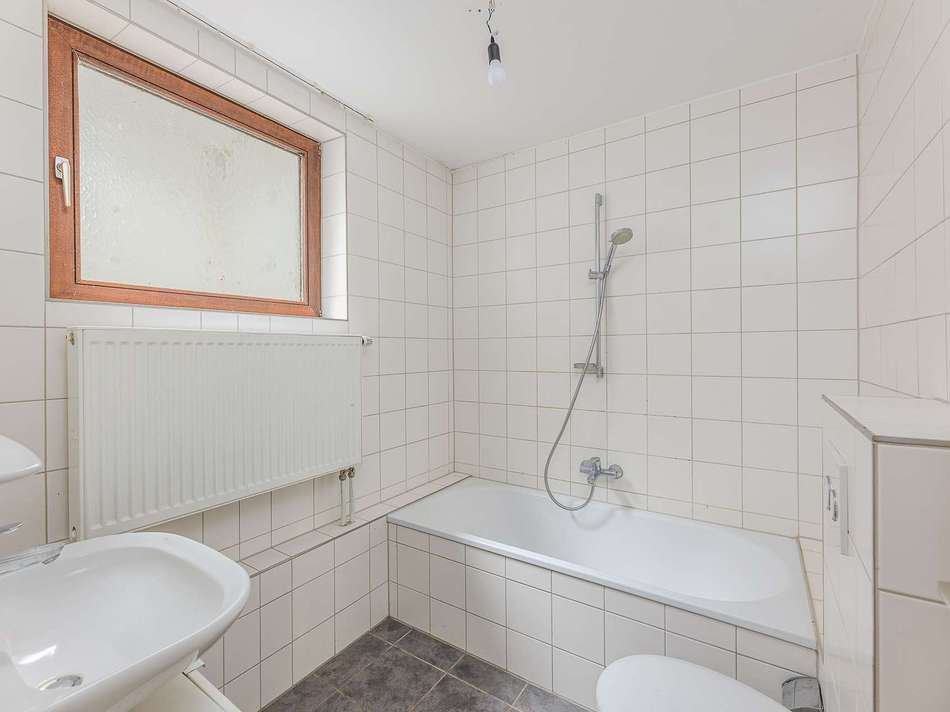 Badezimmer mit Wanne