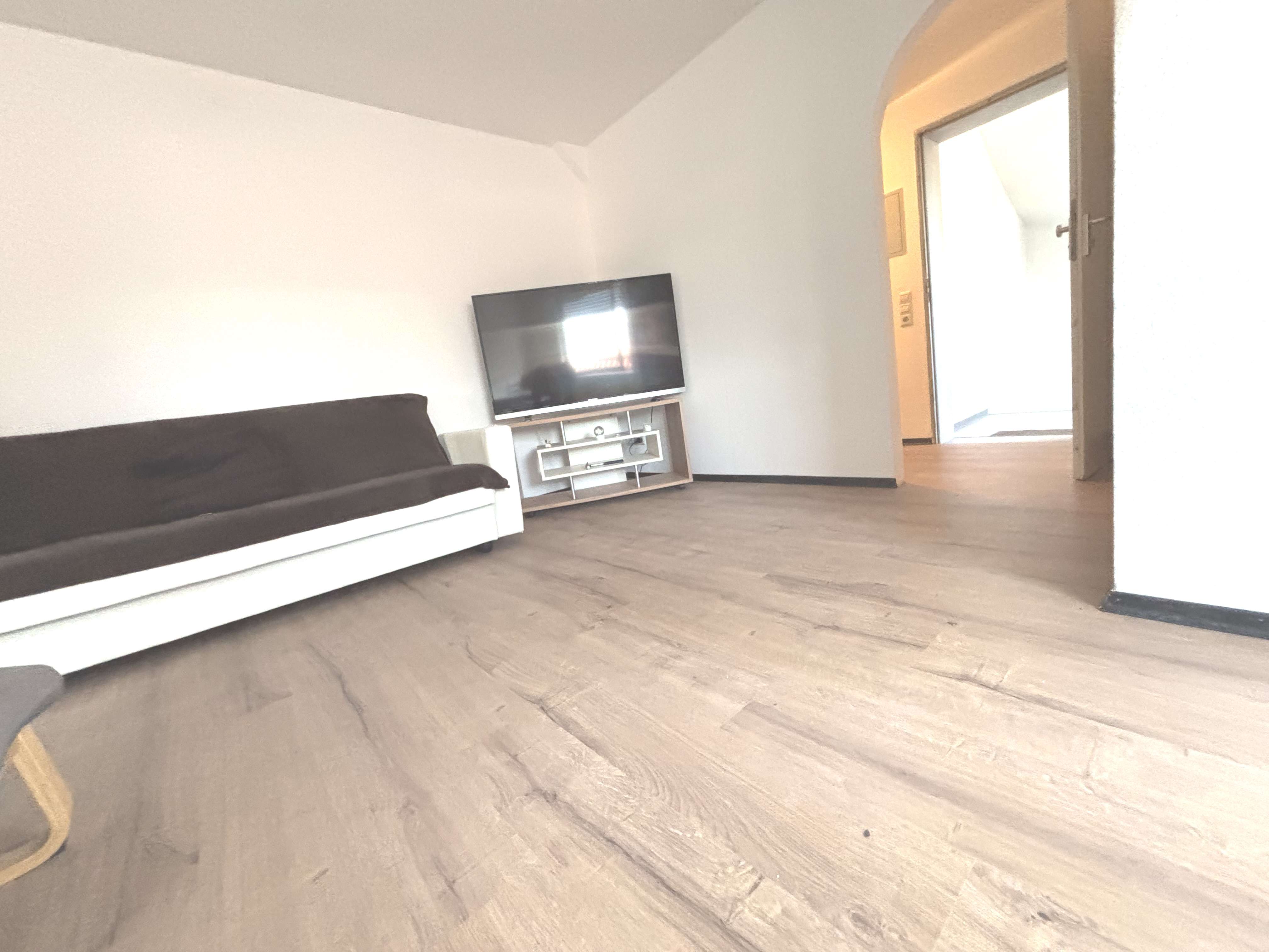 Immobilie in Kirchentellinsfurt - Schöne, helle 2 Zi Wohnung in ruhiger Lage mit guter Anbindung nach Tübingen - Bild 0