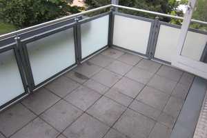 Stilvolle 3-Raum-Wohnung mit gehobener Ausstattung mit Balkon und Stellplatz in Salzgitter – Salzgitter – Vorschaubild 2