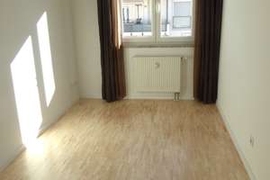 Ruhige 4-Zimmer-Wohnung in direkter Nähe zum Englischen Garten – Die vollständige Adresse der Immobilie erhältst du vom Anbieter., 81925 Oberföhring, München – Vorschaubild 4