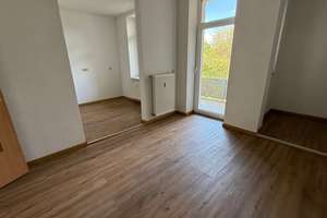 2. OG / Laminat /  Wanne+Dusche+Fenster /  zwei Balkon u.v.m. – Jahnstraße 57, 9126 Lutherviertel, Chemnitz – Vorschaubild 11