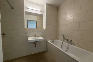 Lichtdurchflutete 3-Zimmer Wohnung mit großer Loggia – Iris-Runge-Platz 11, 30539 Mittelfeld, Hannover – Vorschaubild 4