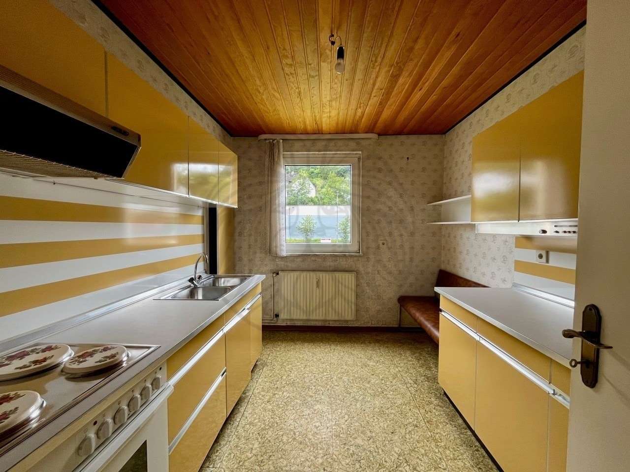 Immobilie in Bad Schwalbach - Bad Schwalbach: Mehrfamilienhaus in zentraler Stadtlage! - Bild 1