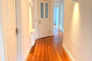 Uhlenhorst: Sonnenverwöhnter Altbau mit Balkon, Weitblick & Privatsphäre – Die vollständige Adresse der Immobilie erhältst du vom Anbieter., 22085 Uhlenhorst, Hamburg – Vorschaubild 2
