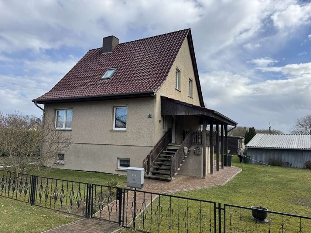 Immobilie in Groß Kiesow - Haus mit Potential und großem Grundstück, ca. 12 km von der Hansestadt Greifswald entfernt !!! - Bild 0