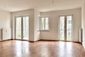 Helle, schöne 2-Zimmer-Wohnung mit EBK, TG und Balkon – Hansapark 34, 39112 Sudenburg, Magdeburg – Vorschaubild 2