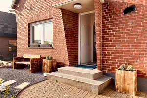 Freistehendes Haus mit gr. Garten + Keller für kleine Familie (ohne Makler) – Die vollständige Adresse der Immobilie erhältst du vom Anbieter., 41363 Jüchen – Vorschaubild 2