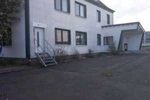 Geräumiges, günstiges und saniertes 15-Raum-Geschäfts-/Wohnhaus in Grünbach – Muldenberger Straße 4A, 8223 Vogtlandkreis – Vorschaubild 1