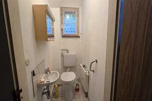 Einfamilienhaus mit großem Garten, überdachtem Balkon, Terrasse und 3 Garagen sucht neue Familie! – Die vollständige Adresse der Immobilie erhältst du vom Anbieter., 71263 Weil der Stadt – Vorschaubild 16