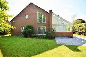 P24 Traumhafte Doppelhaushälfte in Top-Lage **Alt-Wittlaer**