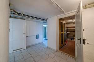 Stilvolles Einfamilienhaus mit großem Entwicklungspotenzial und Doppelgarage in sonniger Hanglage – Die vollständige Adresse der Immobilie erhältst du vom Anbieter., 75181 Eutingen, Pforzheim – Vorschaubild 17