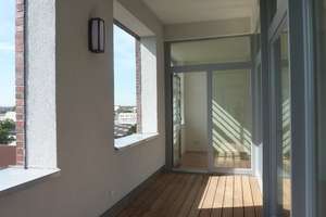 Traumwohnung: 4-Zimmer mit großer Loggia, 2 Bädern und TG-Stellplatz im Industriedenkmal Castellum!