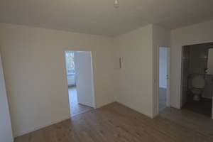 Ruhiger Wohnkomfort mit Balkon und Lift in Mönchengladbach-Römerbrunnen – Römerbrunnen 5, 41238 Mülfort, Mönchengladbach – Vorschaubild 5