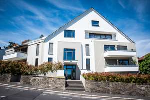 Exklusive klimatisierte Penthouse-Wohnung mit großer Dachterrasse und Blick auf das Siebengebirge