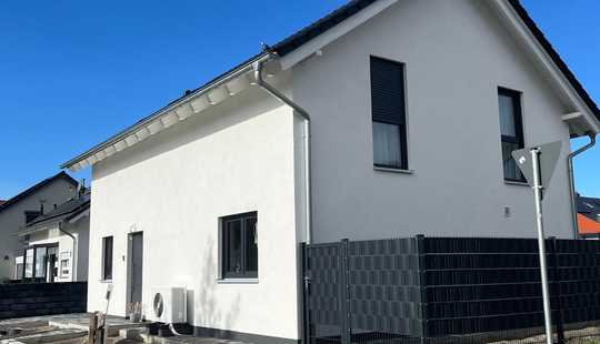 Bild von Neuwertiges Einfamilienhaus (Bj. 2018 in Neubaugebiet) in Pfeddersheim von Privat! 