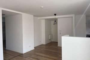 Individuelle 2,5-Zimmer DG-Wohnung auf Altbau 1910 mit Balkon in Spandau.  – Streitstraße 78, 13587 Hakenfelde, Berlin – Vorschaubild 3