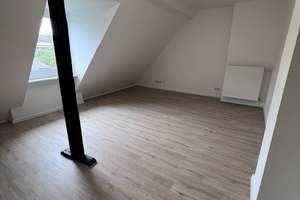 Frisch saniert! 2 Zimmer Dachgeschosswohnung im Südviertel – Walter-Hohmann-Str. 24, 45128 Südviertel, Essen – Vorschaubild 3
