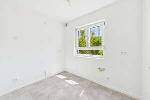 Ein Zuhause zum Ankommen – stilvoll modernisiert und sofort bezugsbereit – Die vollständige Adresse der Immobilie erhältst du vom Anbieter., 86356 Neusäß – Vorschaubild 4
