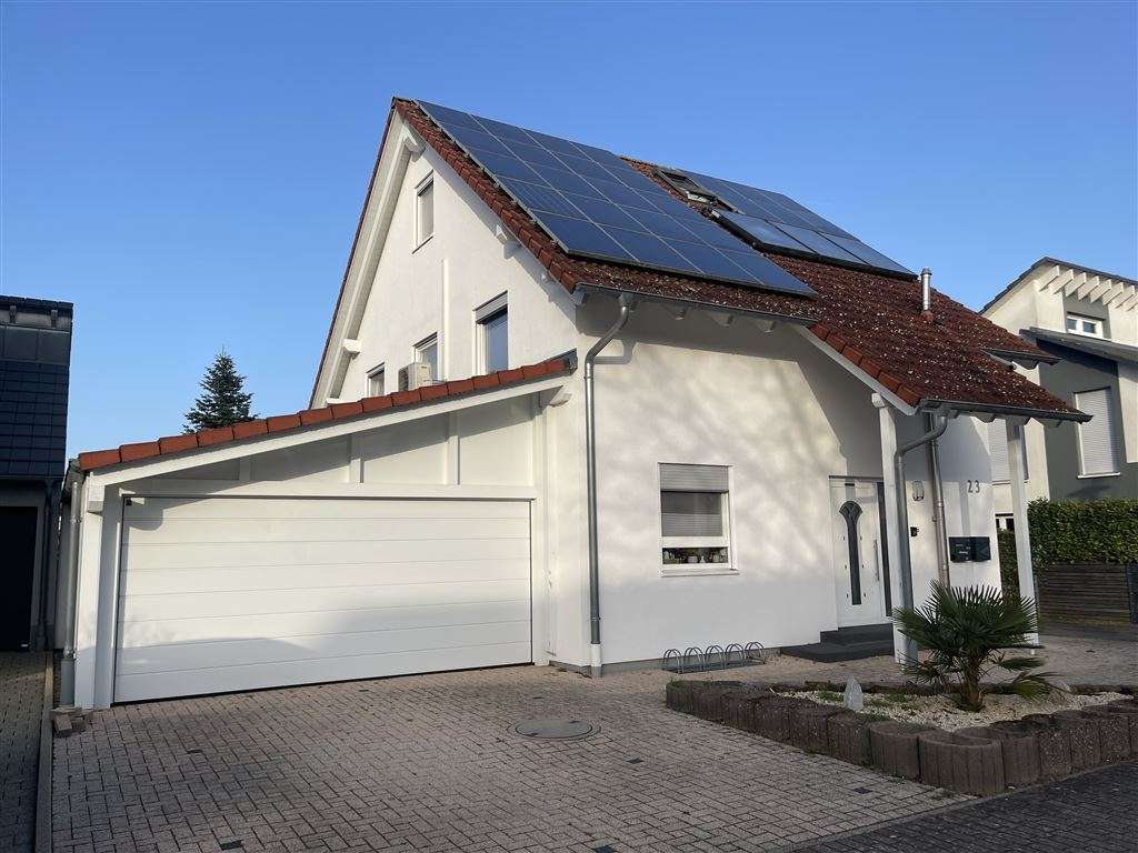 Immobilie in Iffezheim - Vemietetes EFH mit ELW und vielen Extras - Bild 1