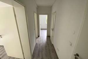 Sofort frei! 3-Zimmer-Wohnung in Plettenberg Eschen – Auf dem Loh 18, 58840 Plettenberg – Vorschaubild 1