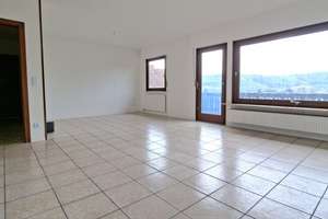 Willkommen in dieser 140 m² großen Wohnung mit Gartennutzung in Wallau – Die vollständige Adresse der Immobilie erhältst du vom Anbieter., 35216 Biedenkopf – Vorschaubild 2