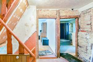 Ein Haus für Macher – mit Geschichte, Charakter und vielen Möglichkeiten – Die vollständige Adresse der Immobilie erhältst du vom Anbieter., 76646 Bruchsal – Vorschaubild 4