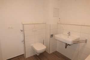 Familien Willkommen! Toll geschnittene 3 Raum Whg. mit Balkon, 2 Bäder, großer Küche – Wurzner Str. 121, 4318 Leipzig – Vorschaubild 7