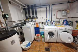 TOP-Lage i.d. Nähe Hohe Warte
Modernisiertes Reihenendhaus
6,5 Zimmer + 2 Bäder + 2 Terrassen uvm. – Die vollständige Adresse der Immobilie erhältst du vom Anbieter., 95445 Grüner Baum/Festspielhügel, Bayreuth – Vorschaubild 30