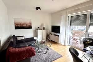 Stilvolle 2-Raum-Wohnung mit Balkon und Einbauküche in bester Lage Düsseldorfs – Merowingerstraße 32, 40223 Düsseldorf – Vorschaubild 3