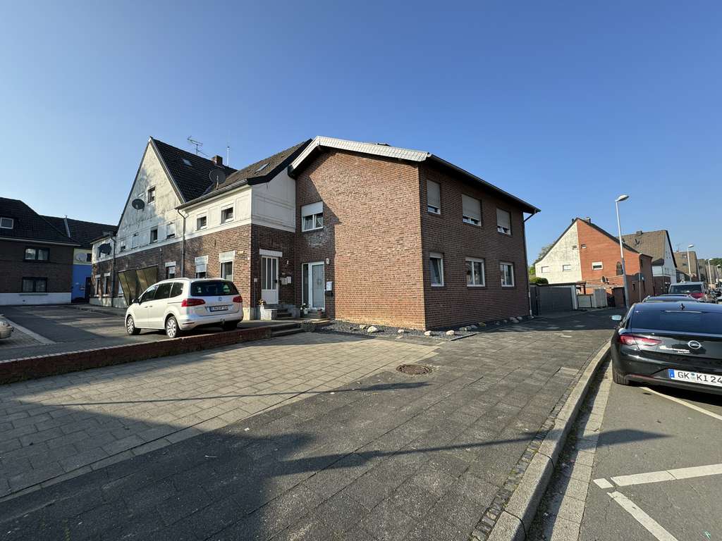 Immobilie in Hückelhoven - Mehrfamilienhaus mit Platz - Bild 4