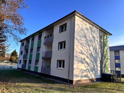 Schöne 4,5 ZI. Whg. im EG! Neues WDVS, Balkon, Garage, Küche, vermietet, ruhige Lage