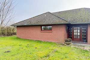 Ebenerdiger Bungalow in Sackgassenendlage und Garage – Nordfriesland (Kreis) – Vorschaubild 3