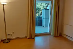 Ruhige 3 Zimmer-Wohnung, im Verlagsviertel, mit Balkon, Einbauküche mit Haushaltsgeräten + Internet – Darmstadt – Vorschaubild 11
