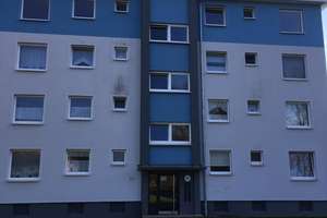 Erdgeschoss, renoviert, Laminatboden und modernem Wannenbad – Sauerlandstraße 24, 45889 Bismarck, Gelsenkirchen – Vorschaubild 3