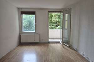 Bezugsfreie 3-Zimmer-Wohnung mit Balkon im Schillerkiez direkt am Tempelhofer Flugfeld – Die vollständige Adresse der Immobilie erhältst du vom Anbieter., 12049 Neukölln (Ortsteil), Berlin – Vorschaubild 4