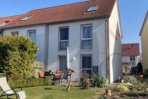 Ruhiges Reihenendhaus am Ortsrand von Erfurt / Stotternheim! – Die vollständige Adresse der Immobilie erhältst du vom Anbieter., 99095 Stotternheim, Erfurt – Vorschaubild 1
