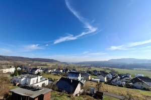 Ein-/Zweifamilienhaus mit großem Grundstück in 56414 Salz, ideal für Handwerker und Selbstrenovierer – Die vollständige Adresse der Immobilie erhältst du vom Anbieter., 56414 Salz – Vorschaubild 1