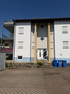 Neu renovierte 3 ZKB-Wohnung mit Einbauküche und Balkon