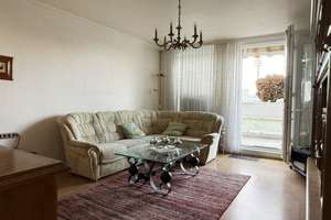 Hochgelegene gut geschnittene 3-Zimmer-Wohnung im Olympiadorf mit großer Südterrasse – 80809 Am Riesenfeld, München – Vorschaubild 3