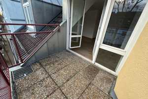Aufzug - Südbalkon - modernes Laminat - EBK - Tiefgaragenstellplatz!! – Fichtestraße 53, 9126 Chemnitz – Vorschaubild 11