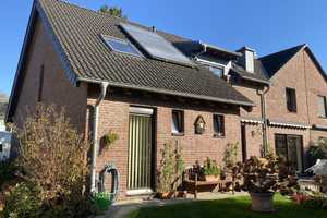 Moderne DHH mit Einliegerwohnung großem Garten, 2 Terrassen und Garage -flexible Nutzungsmöglichkeit – Düsseldorf – Vorschaubild 1