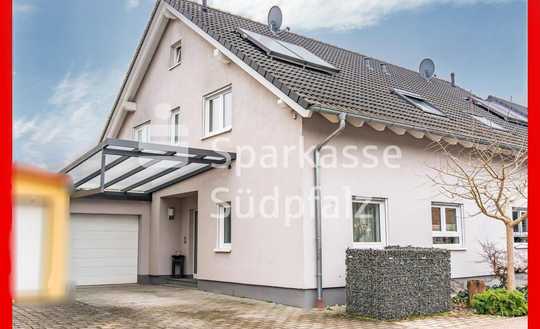 Traumimmobilie: Moderne Doppelhaushälfte mit Garten in gefragter Lage