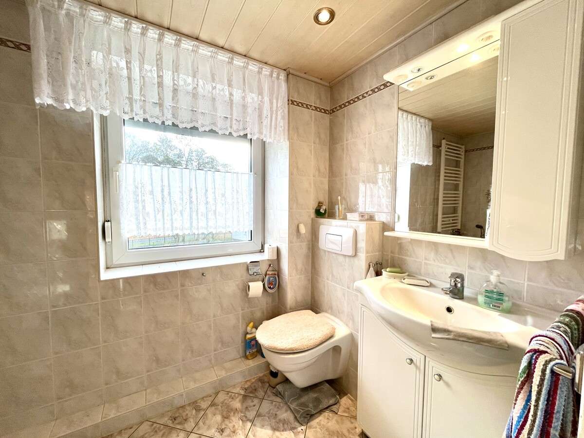 Immobilie in Kremitzaue - Familientraum: Mehrgenerationenhaus mit großem Garten, Nebengelass & mehr - Bild 9