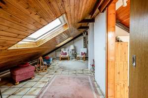 Viel Platz, viel Freiheit: Großzügiges ZFH mit Traumgarten, XL-Dachterrasse & Garage in ruhiger Lage – 45327 Katernberg, Essen – Vorschaubild 22