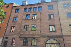 Moderne 4-Zimmer-Maisonette mit Dachloggia, Balkon und 2 Bädern in Nürnberg
