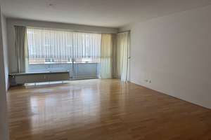 Zwei Zimmer-Eigentumswohnung unmittelbar an der Düssel mit Stellplatz – Karolingerstraße 9, 40223 Bilk, Düsseldorf – Vorschaubild 7