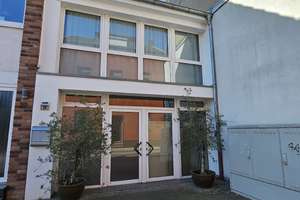 Drei Reihenhäuser, modernisiert- mit einem Innenhof – einzeln nutzbar oder verbindbar – Die vollständige Adresse der Immobilie erhältst du vom Anbieter., 47839 Hüls, Krefeld – Vorschaubild 2